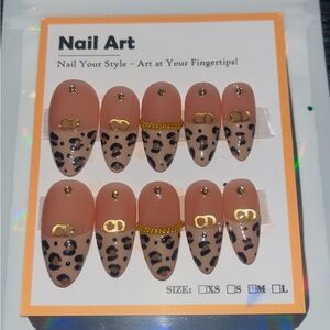 10 PC Hand Crafted Leopard CD French Nails NWT